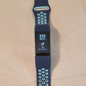 Fitbit charge 2 with two wristbands!!